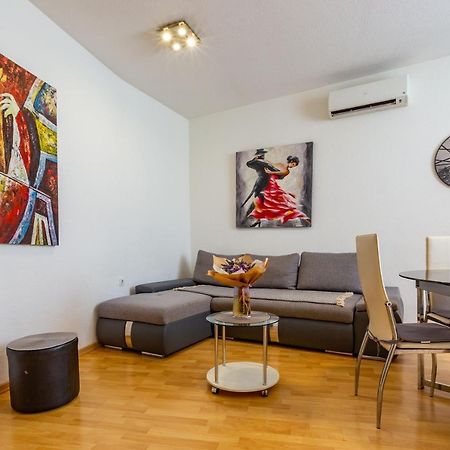 זאדאר Vale Apartment With Balcony מראה חיצוני תמונה