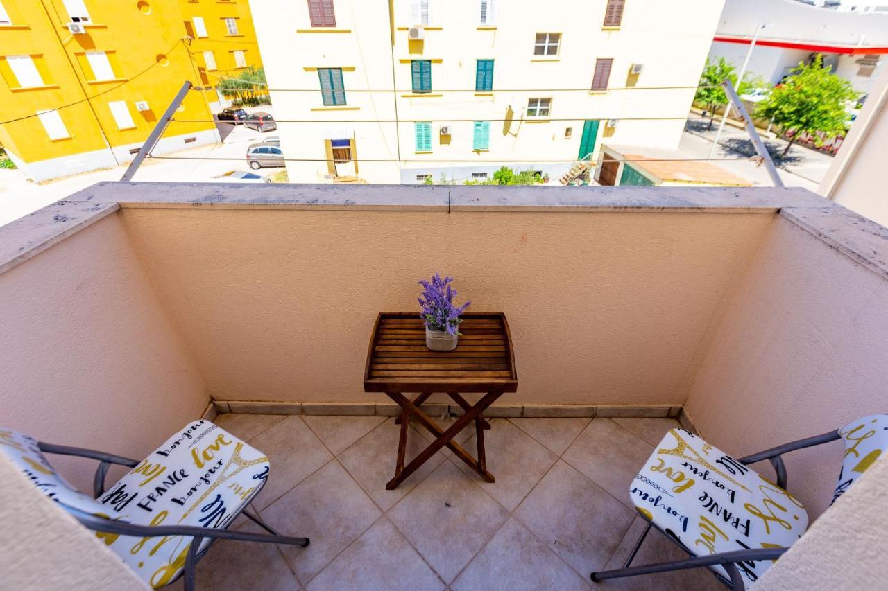 זאדאר Vale Apartment With Balcony מראה חיצוני תמונה