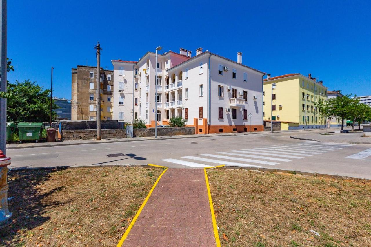 זאדאר Vale Apartment With Balcony מראה חיצוני תמונה