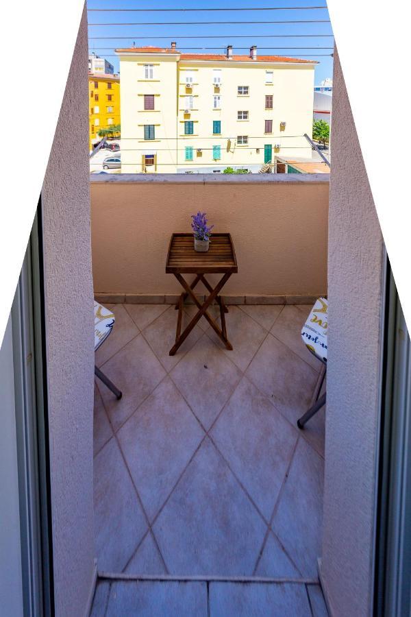 זאדאר Vale Apartment With Balcony מראה חיצוני תמונה